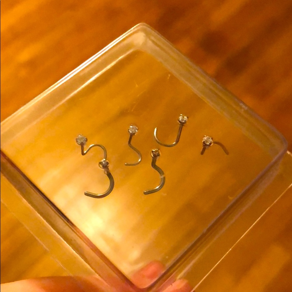 Nose Ring Diamond Studs (6)